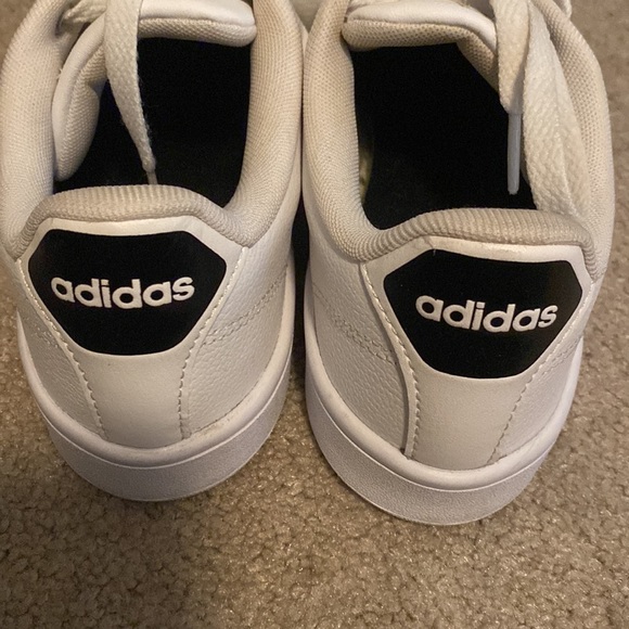 Adidas - Picture 3 of 7